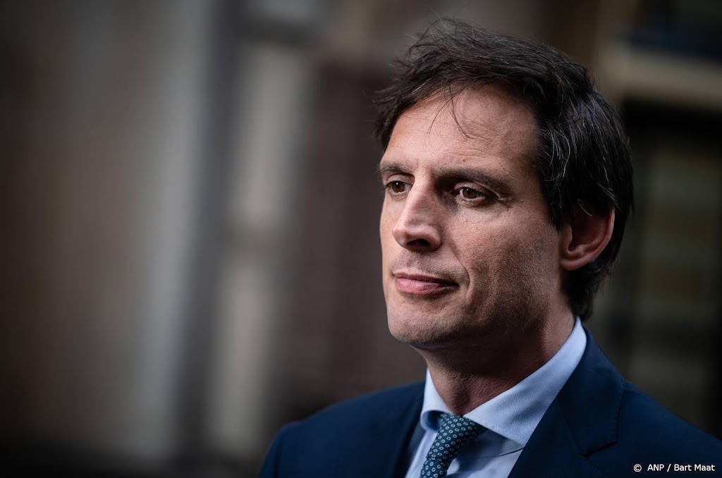 Hoekstra: voltooid leven is aan Kamer, niet aan formatie