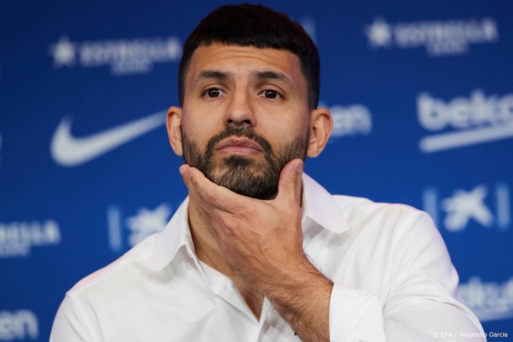 Agüero heeft ondanks vertrek Messi geen spijt van contract Barça