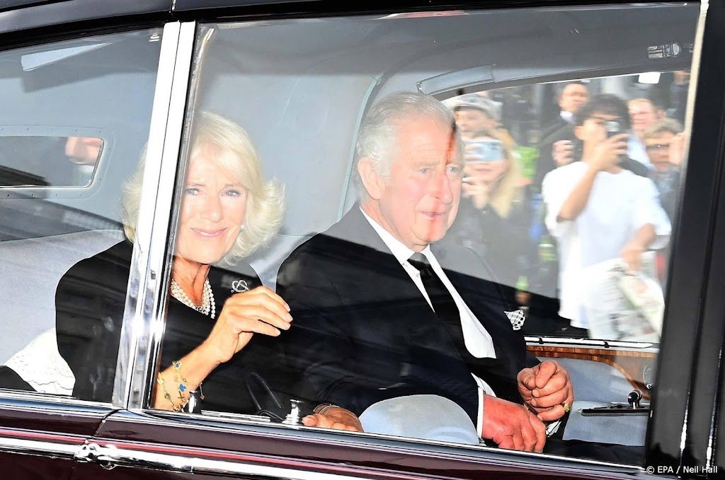 Accession Council roept Charles officieel uit tot koning