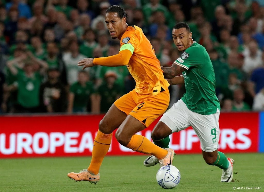 Van Dijk trots ondanks slordig begin Oranje in Ierland