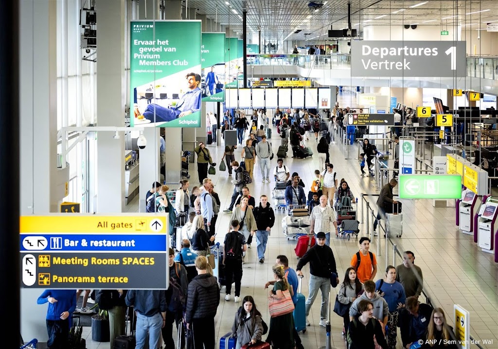 Rechter buigt zich over verzet Schiphol tegen ov-staking 
