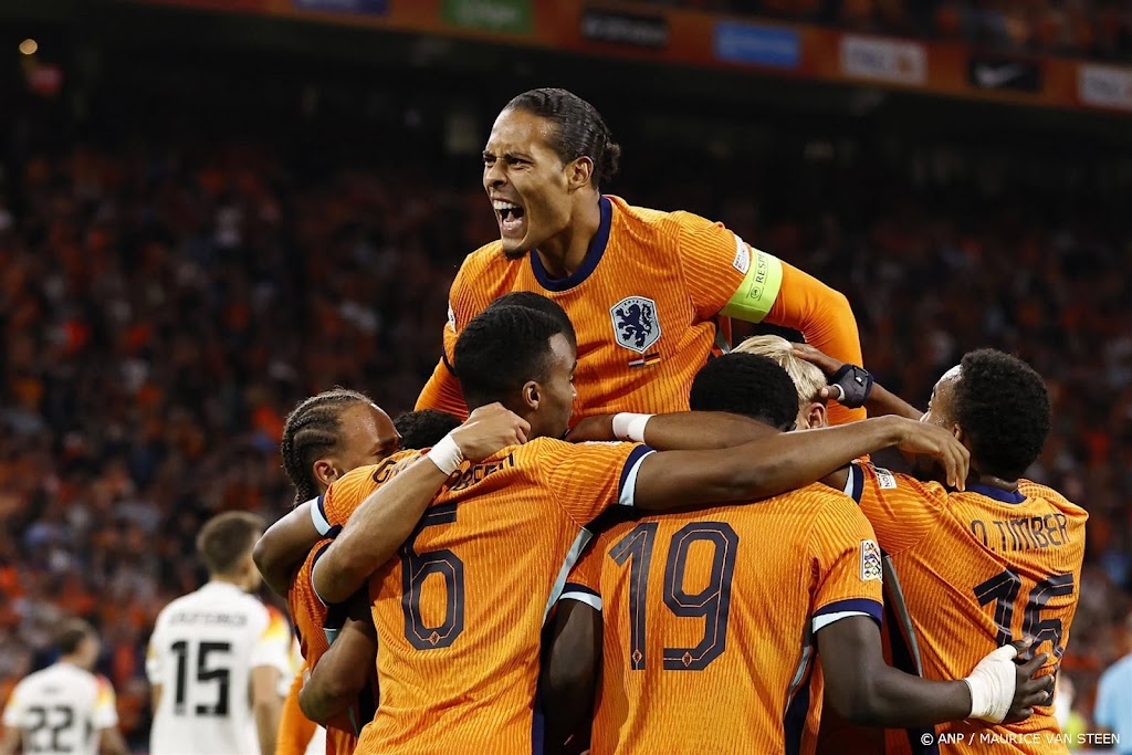 Oranje-aanvoerder Van Dijk 'heel positief' over tweede helft