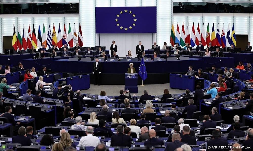 Geroep in zaal Europees Parlement tijdens speech Von der Leyen