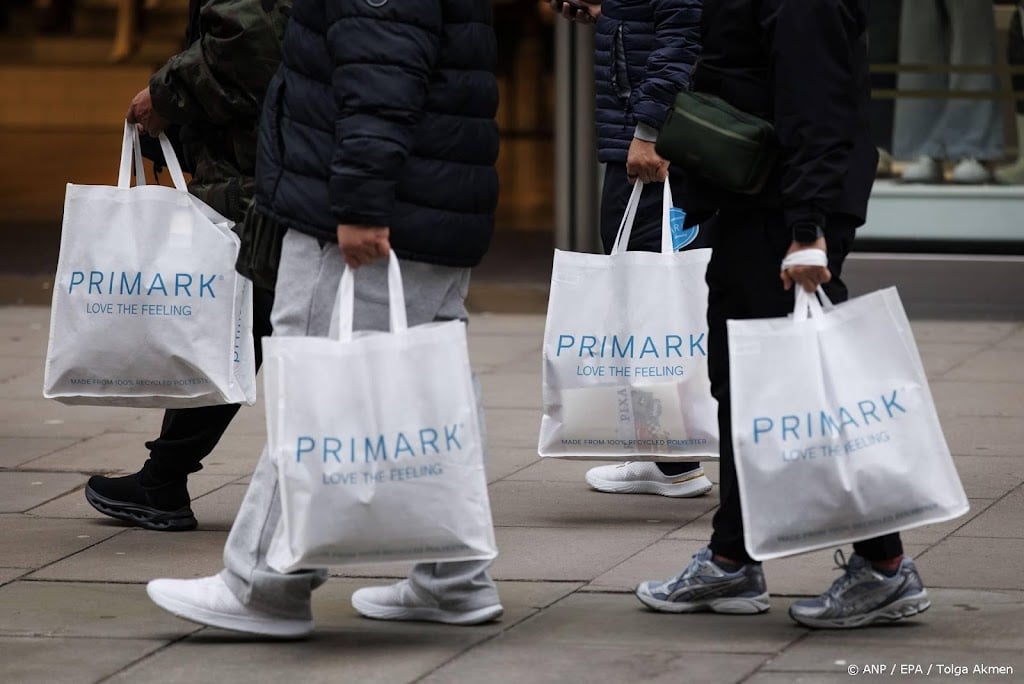 Primark gaat in VK voor het eerst kleding thuisbezorgen