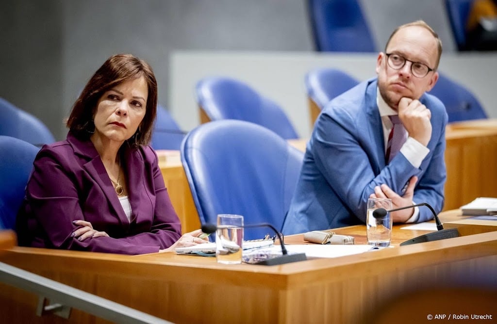 Eerenberg wil nog geen aangifte tegen ambtenaren om datakluis