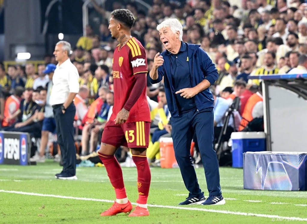 Malen en Rensch spelen met AS Roma gelijk bij Fenerbahçe
