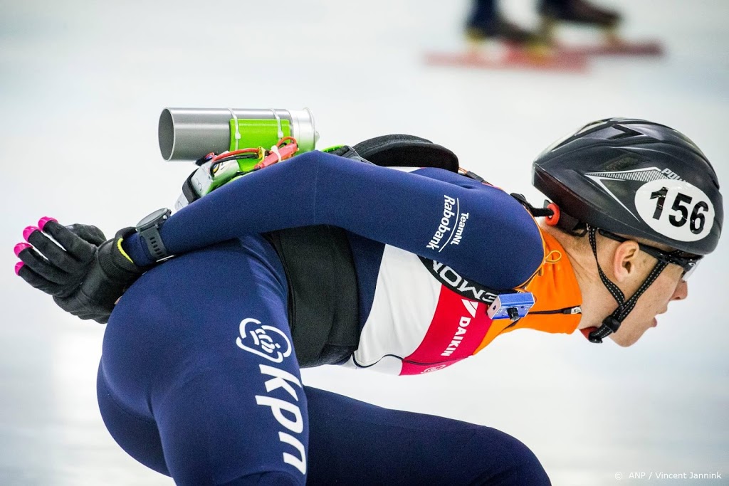 Shorttrackers trainen met nieuwe uitvinding