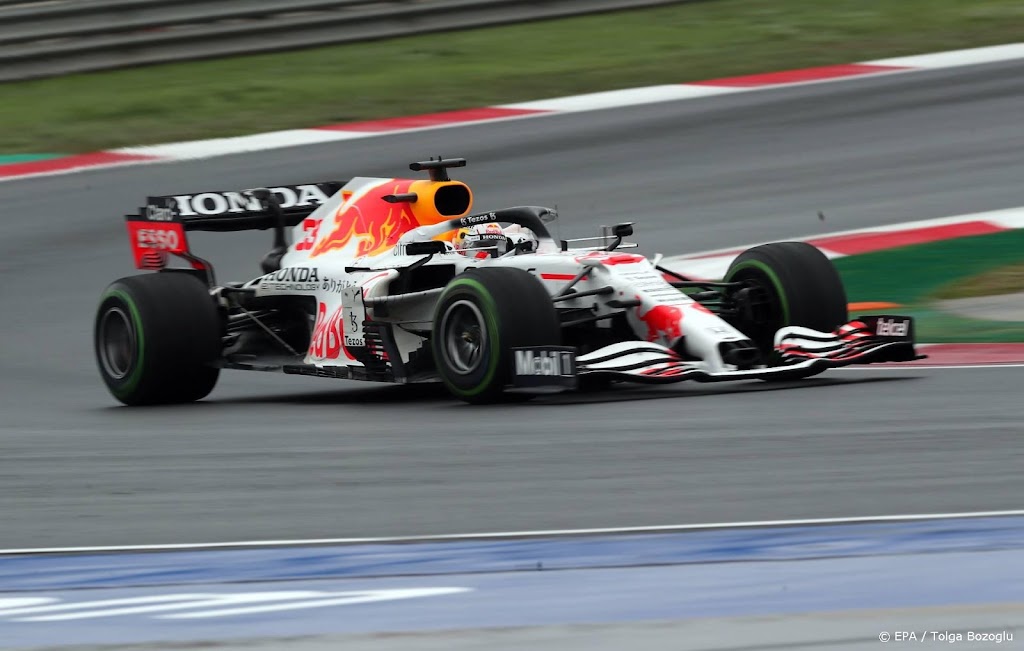 Verstappen herovert leiding WK met tweede plaats in Turkije