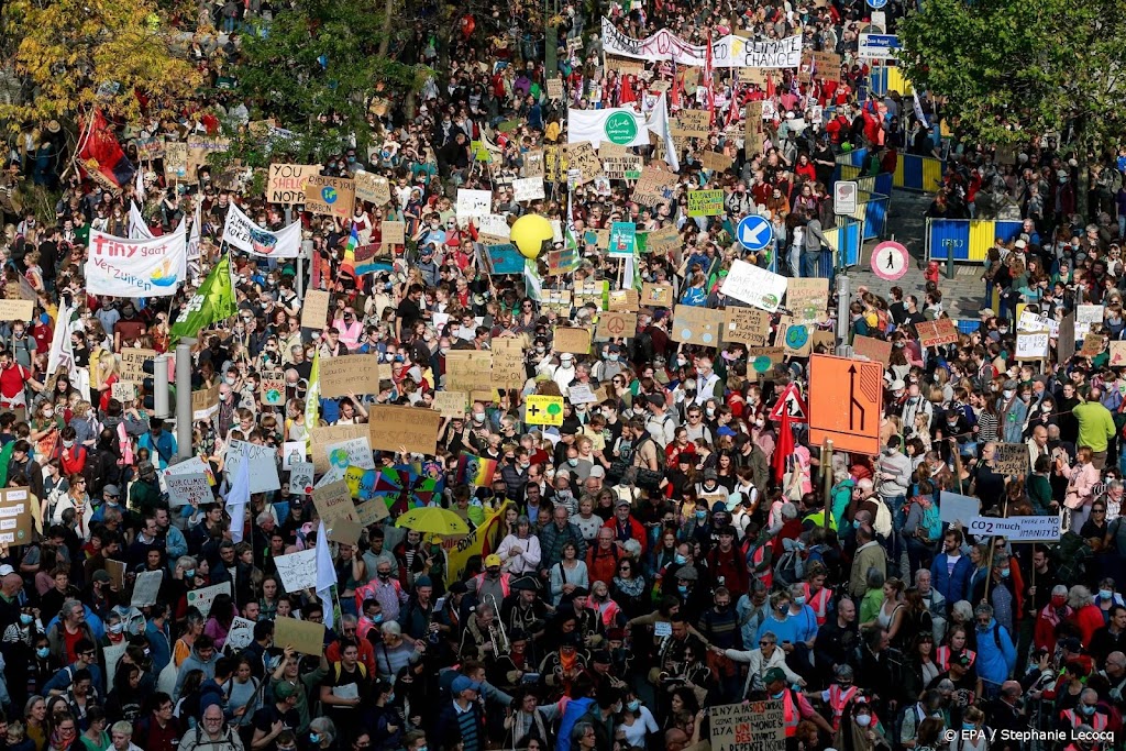 Tienduizenden demonstranten eisen in Brussel snelle klimaatactie