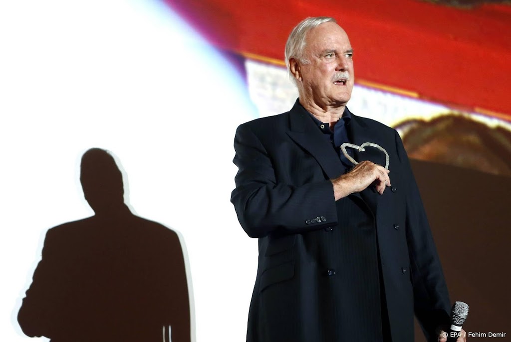 Komiek John Cleese krijgt show over vrijheid van meningsuiting