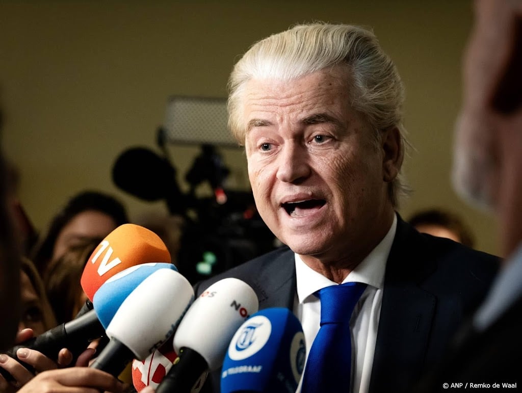 Wilders schort campagne voorlopig op na dreiging aanslag