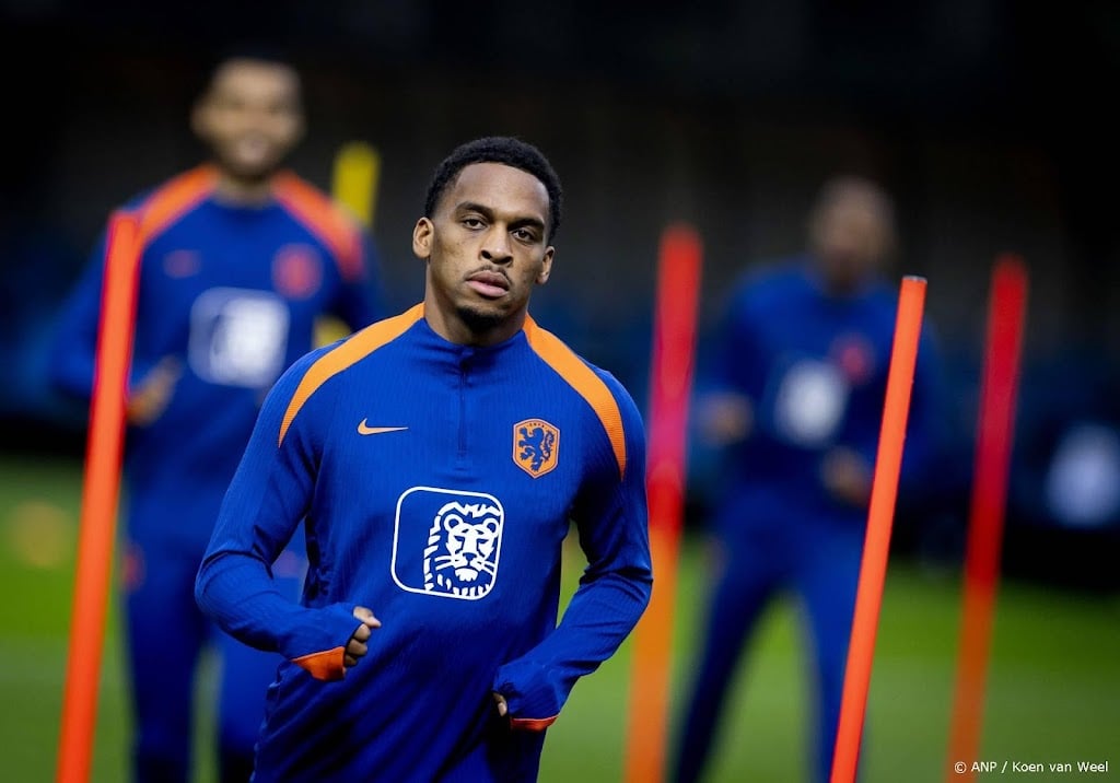 Verdediger Timber mist training van Oranje door lichte klachten