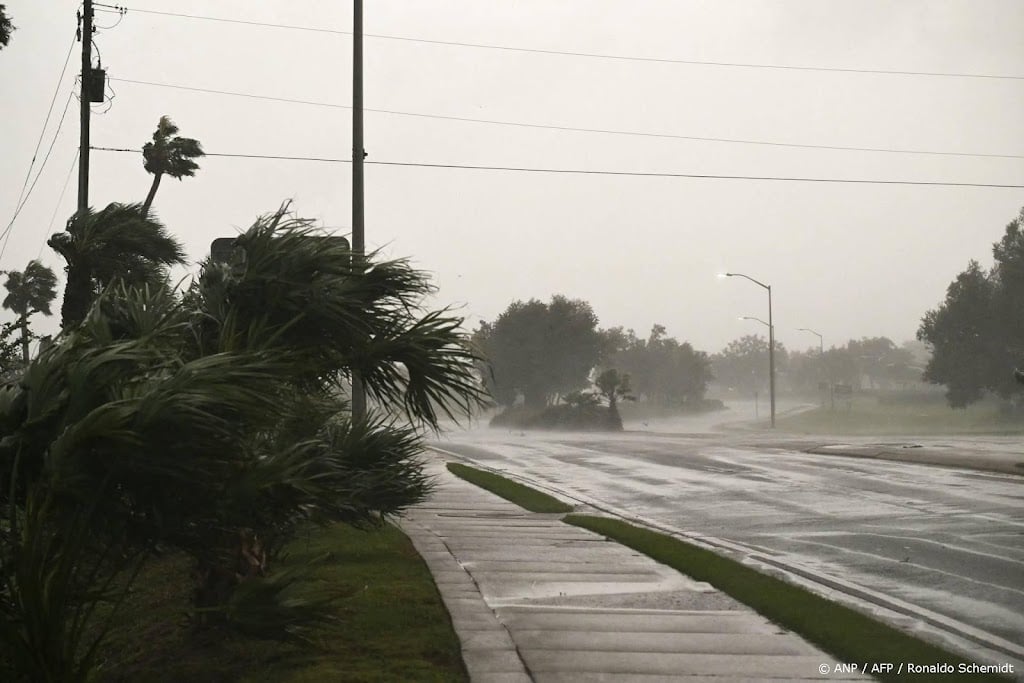 Orkaan Isaias komt aan land in Florida