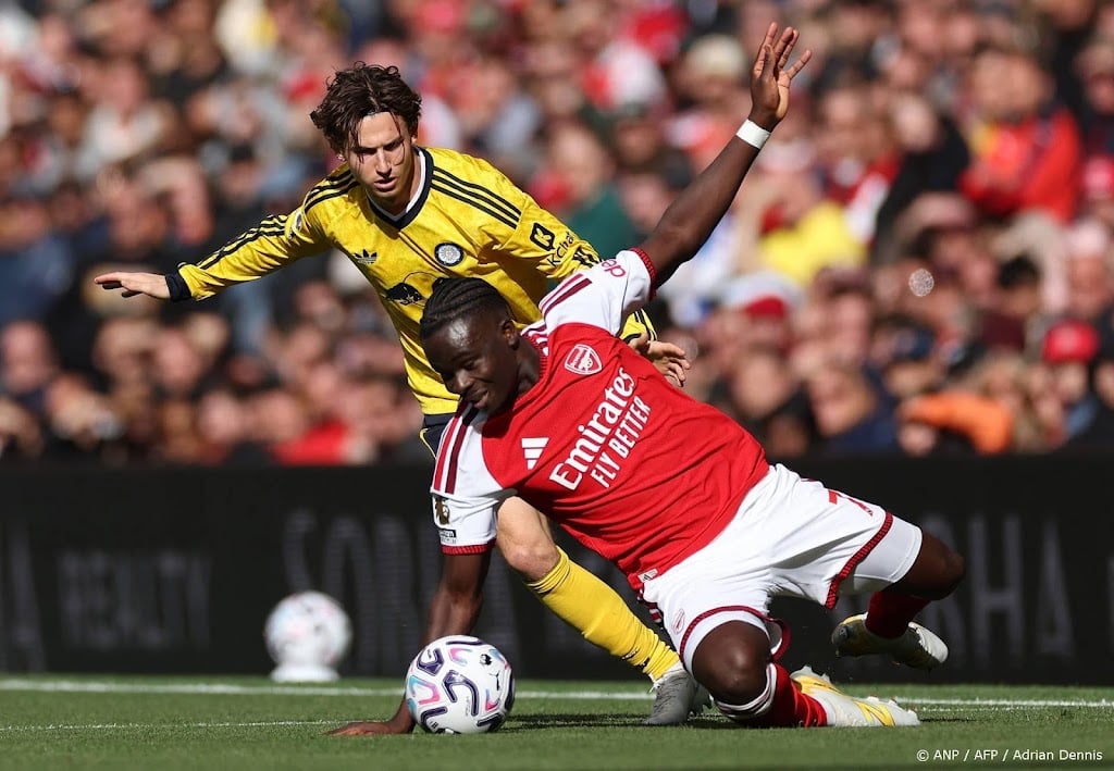 Arsenal buigt achterstand om en verslaat Leeds United