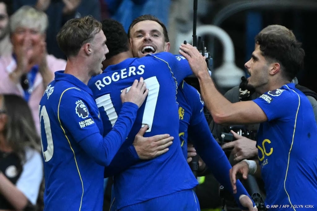 Chelsea ruim langs Bournemouth, Henderson scoort twee keer