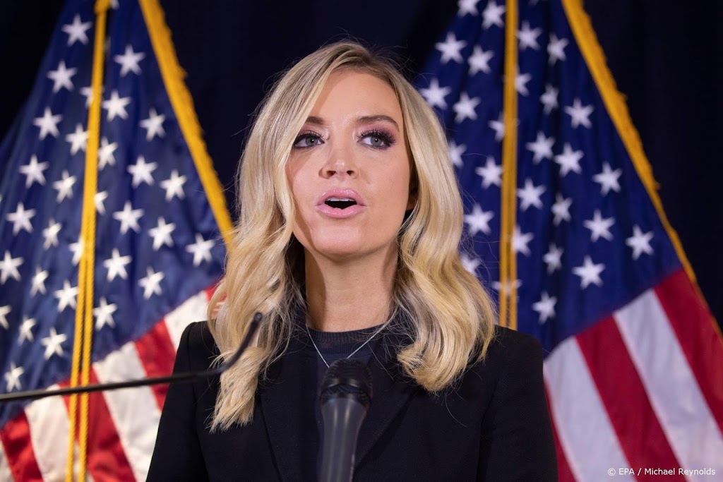 Fox News schakelt weg van persconferentie met woordvoerder Trump