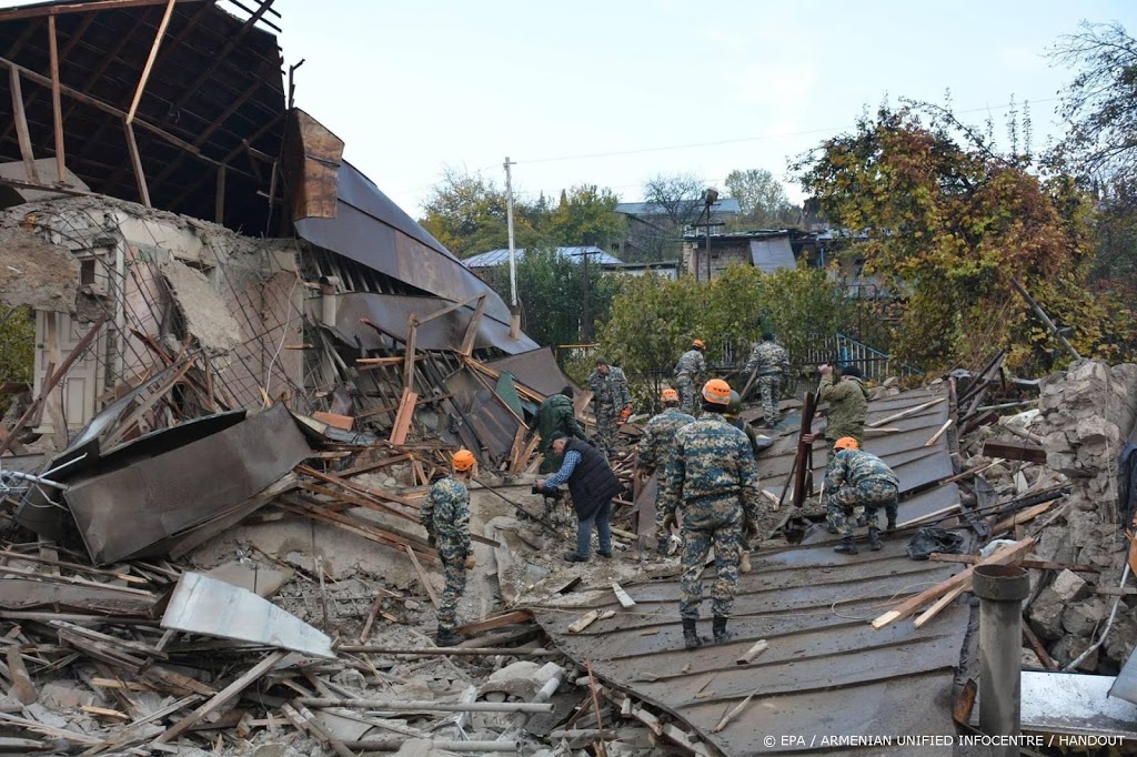 Russische militairen onderweg naar Nagorno-Karabach