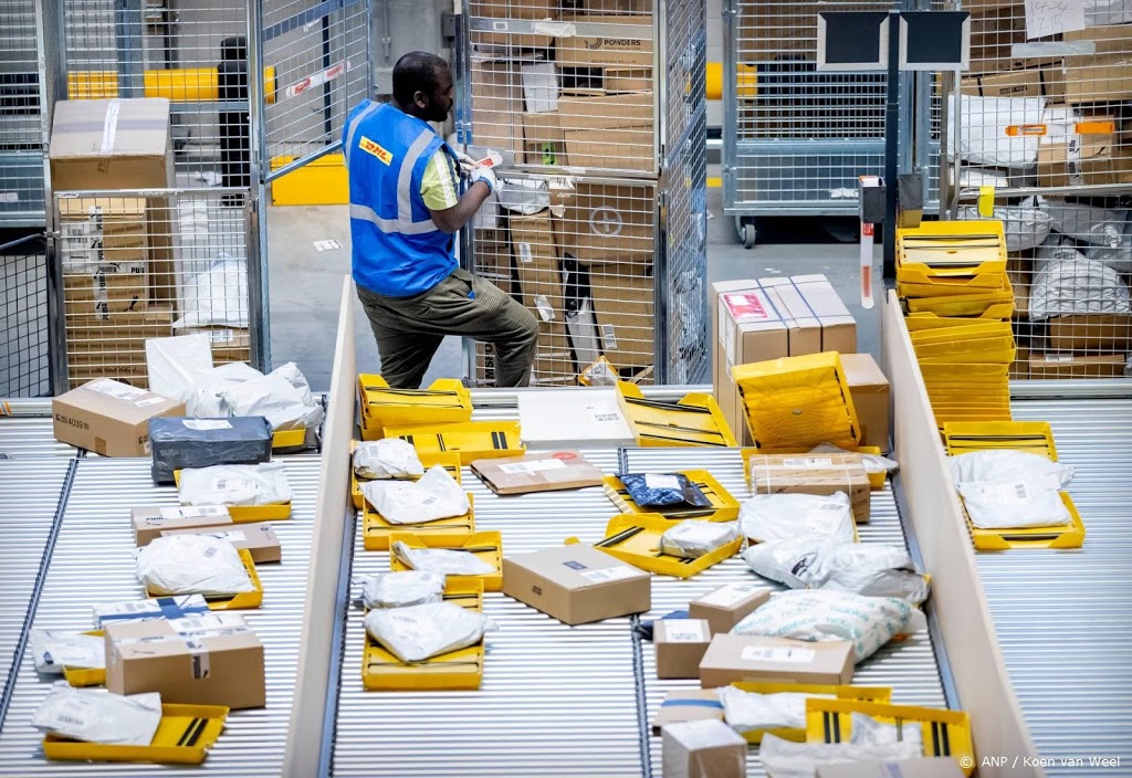 Deutsche Post DHL levert meer pakketjes door onlineshoppen
