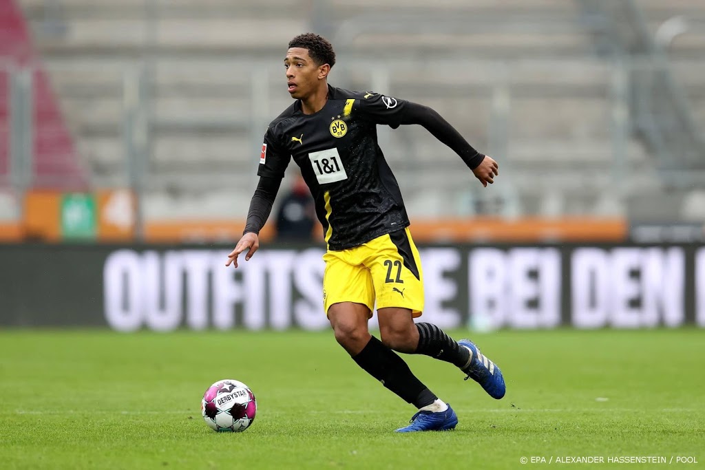 Tiener Bellingham voor het eerst bij selectie Engeland