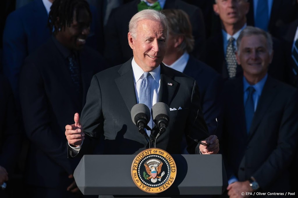 Biden gaat strategische olievoorraden VS nog niet aanspreken