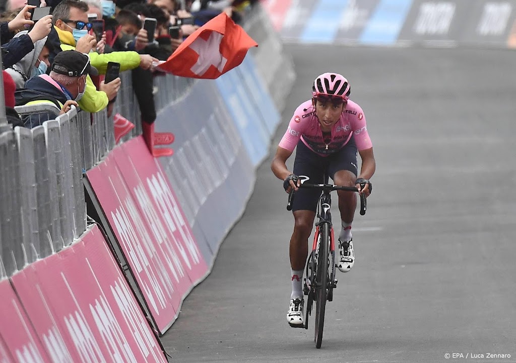 Bergetappes Giro eindigen op Etna, Blockhaus en Marmolada