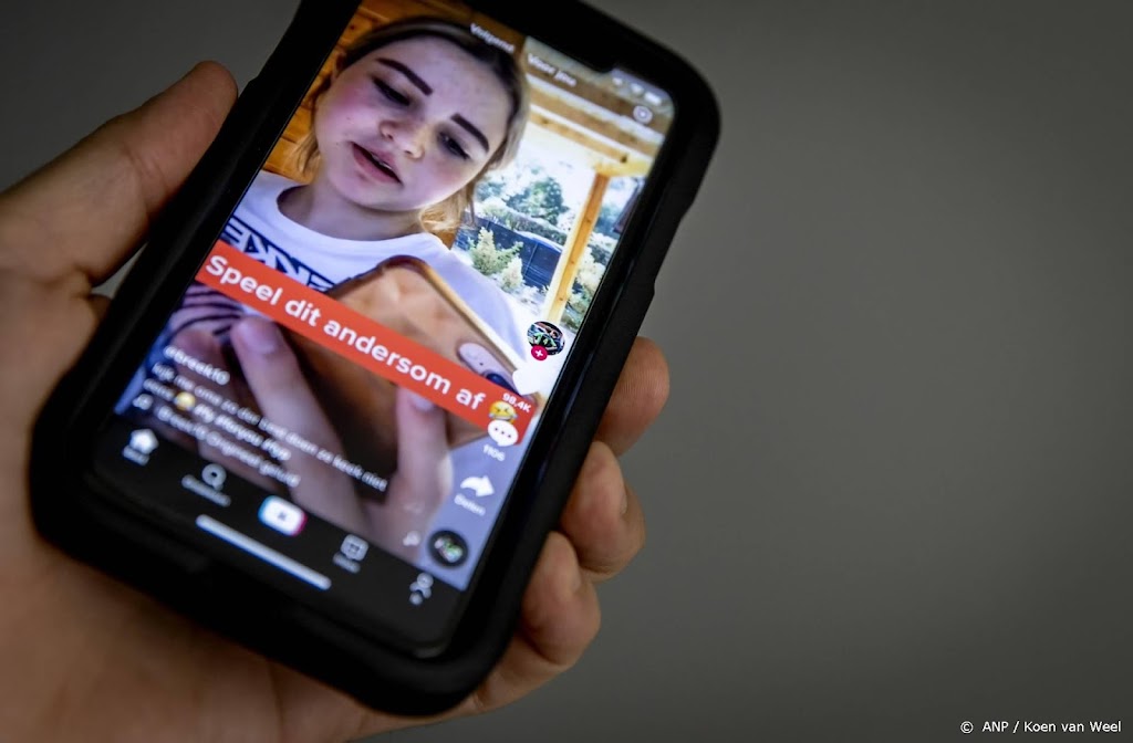 Jongeren slapen langer en beter met regels over smartphonegebruik