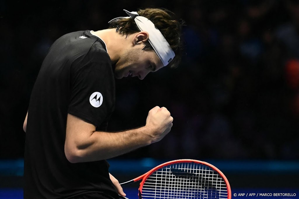 Tennisser Fritz begint ATP Finals met zege op Medvedev
