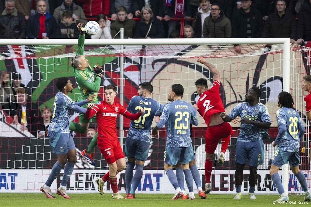 FC Twente houdt Ajax op gelijkspel 