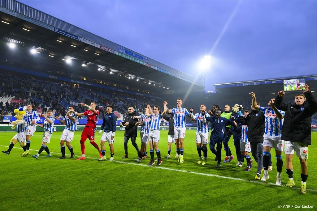 Heerenveen na moeizame zege op Go Ahead weg van onderste plekken