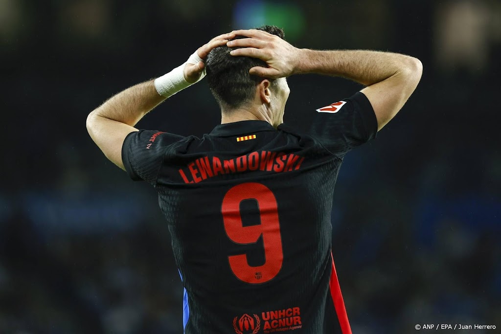 Koploper Barça verliest bij Sociedad, De Jong in rust gewisseld