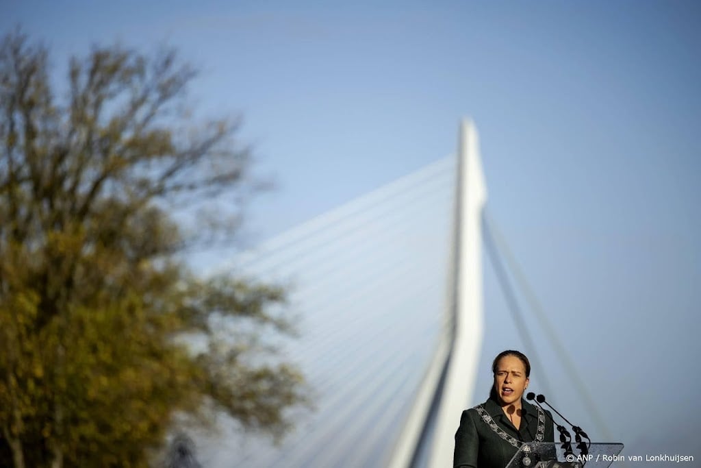 Achtergebleven vrouwen centraal bij herdenking razzia Rotterdam