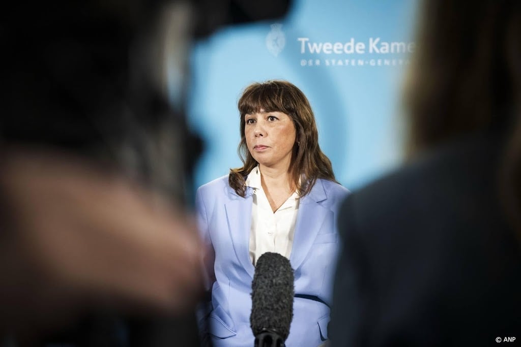 Senaatsvoorzitter Vos vindt bezoek aan Koolmees een formaliteit