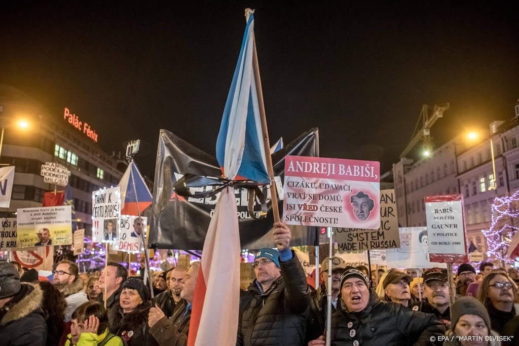 Tienduizenden betogen tegen premier Tsjechië
