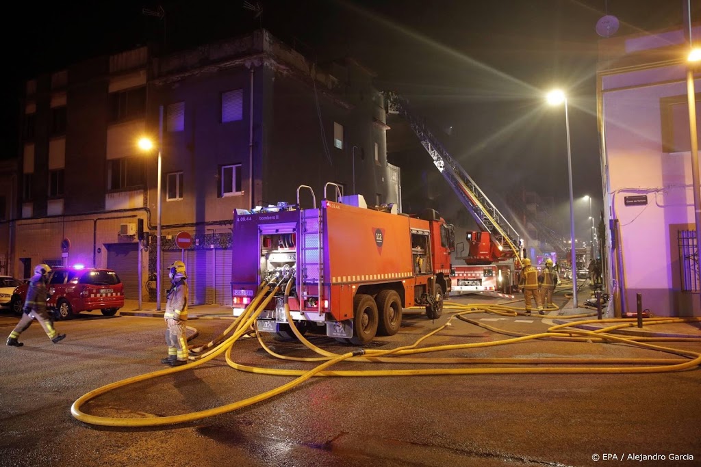 Minstens twee doden bij brand in gekraakt migrantenpand Barcelona