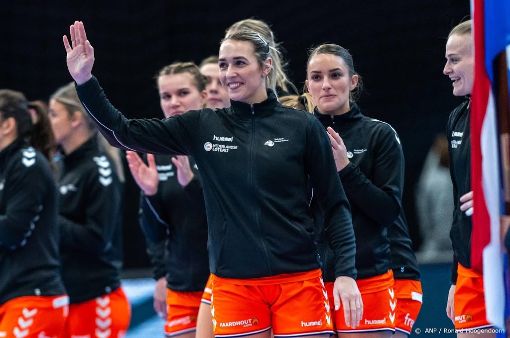 Handbalster Abbingh maakt 700e interlandgoal 
