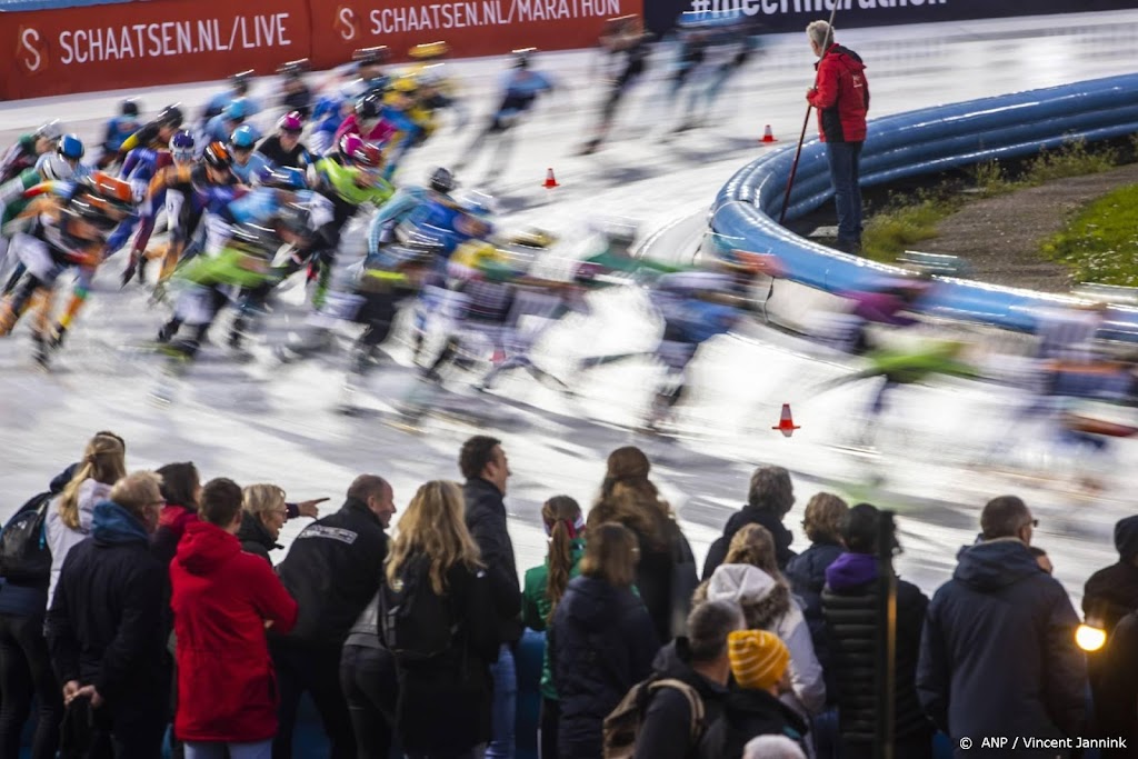 Zeges in Deventer voor marathonschaatsers Harink en Kiel