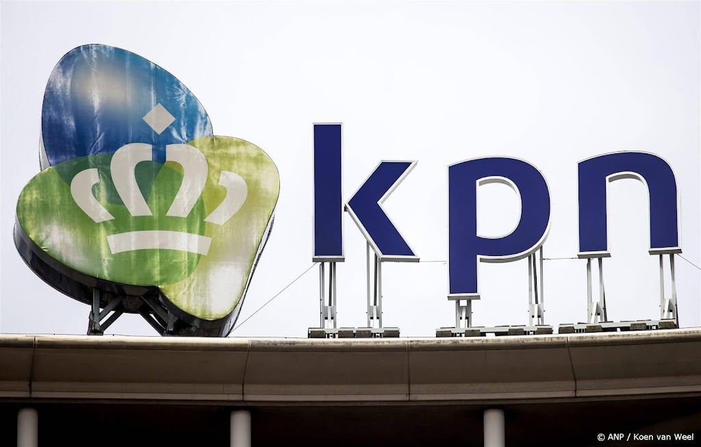 KPN bij dalers in licht lagere AEX na adviesverlaging