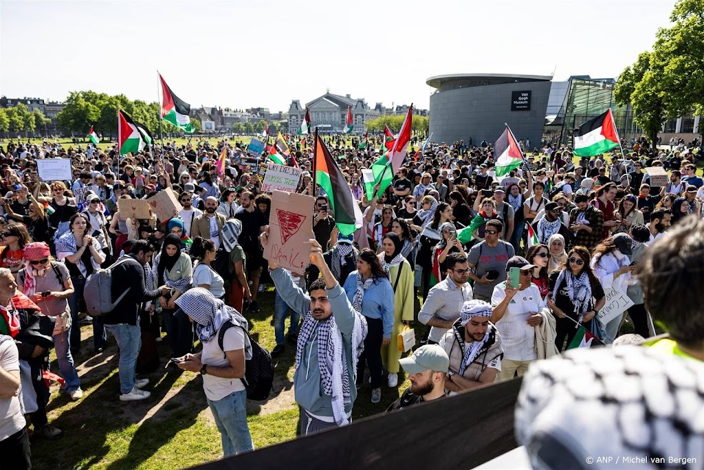OM eist cel voor belagen pro-Palestinademonstranten Museumplein