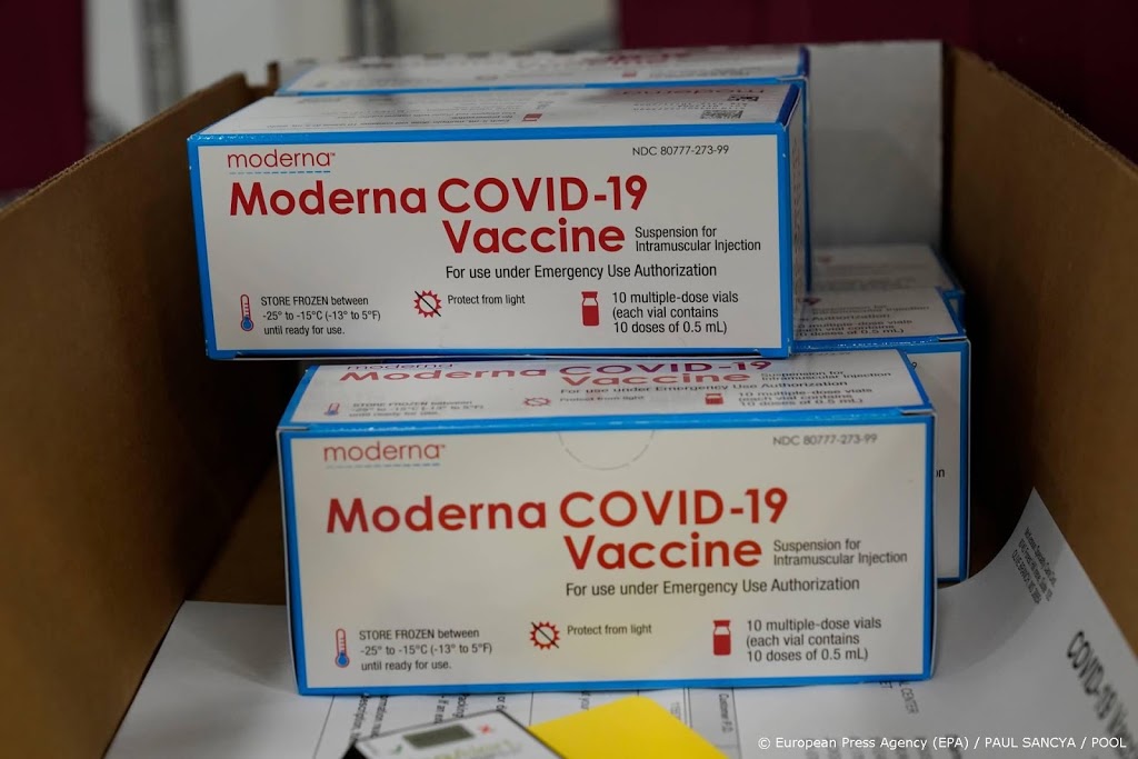 Eerste partij coronavaccins Moderna afgeleverd in Oss 