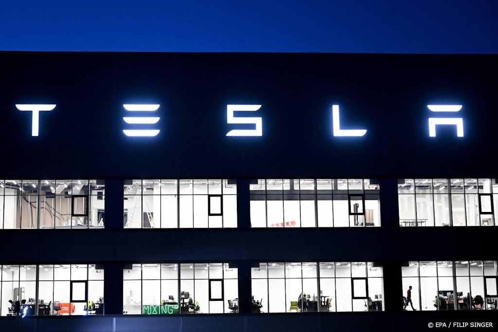 Tesla mendekati kesepakatan untuk membangun pabrik di Indonesia