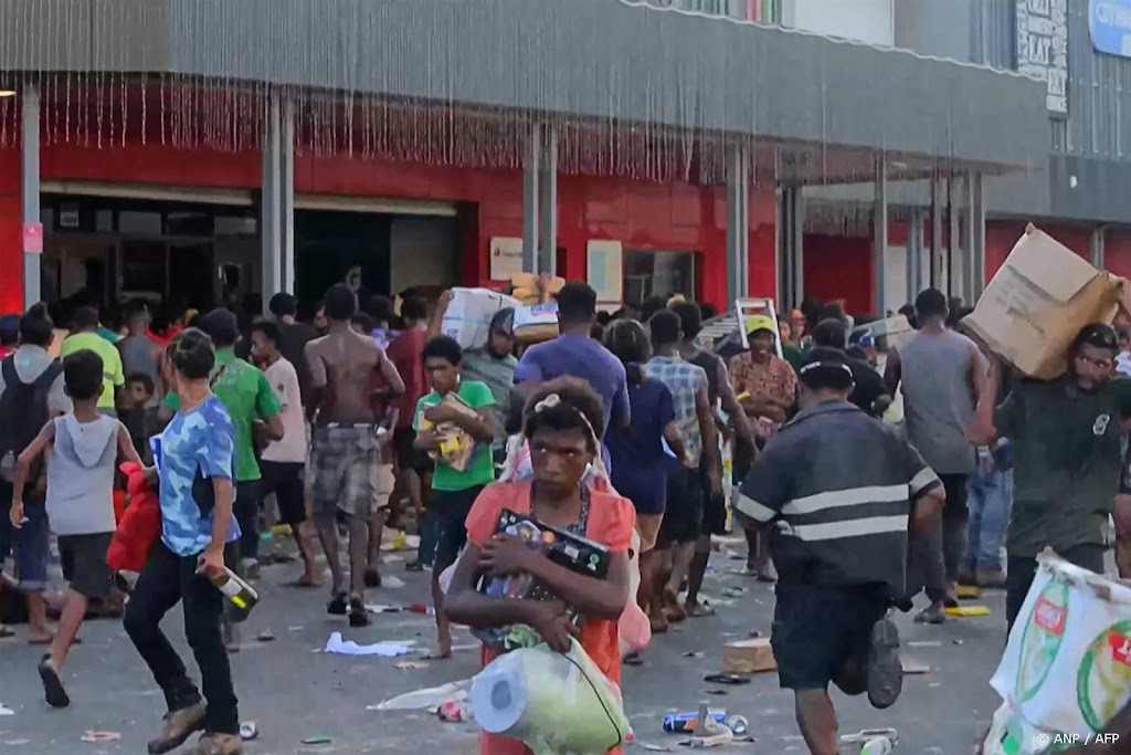 Plunderingen en doden tijdens politiestaking Papoea-Nieuw-Guinea