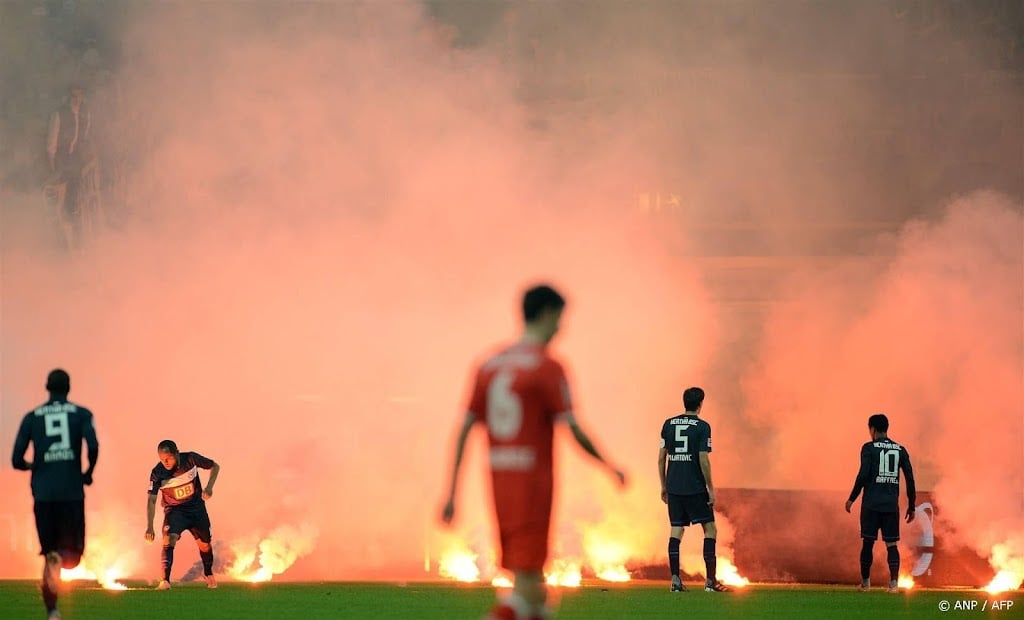 Rapport vakbond: voetballers voelen zich vaker onveilig op veld