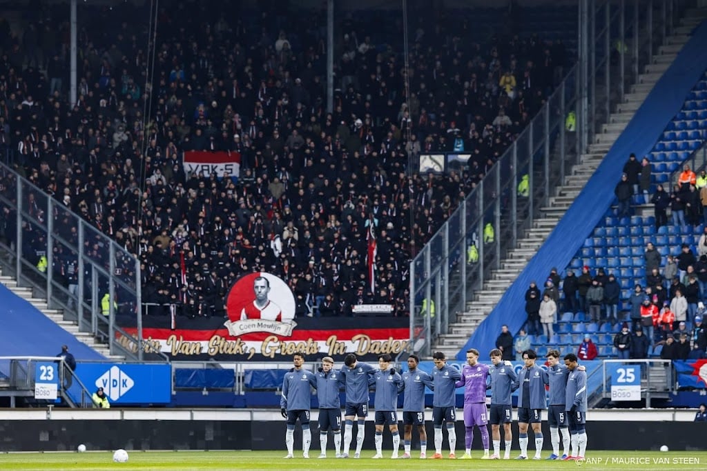 Feyenoord begint met Read en Steijn tegen Heerenveen 