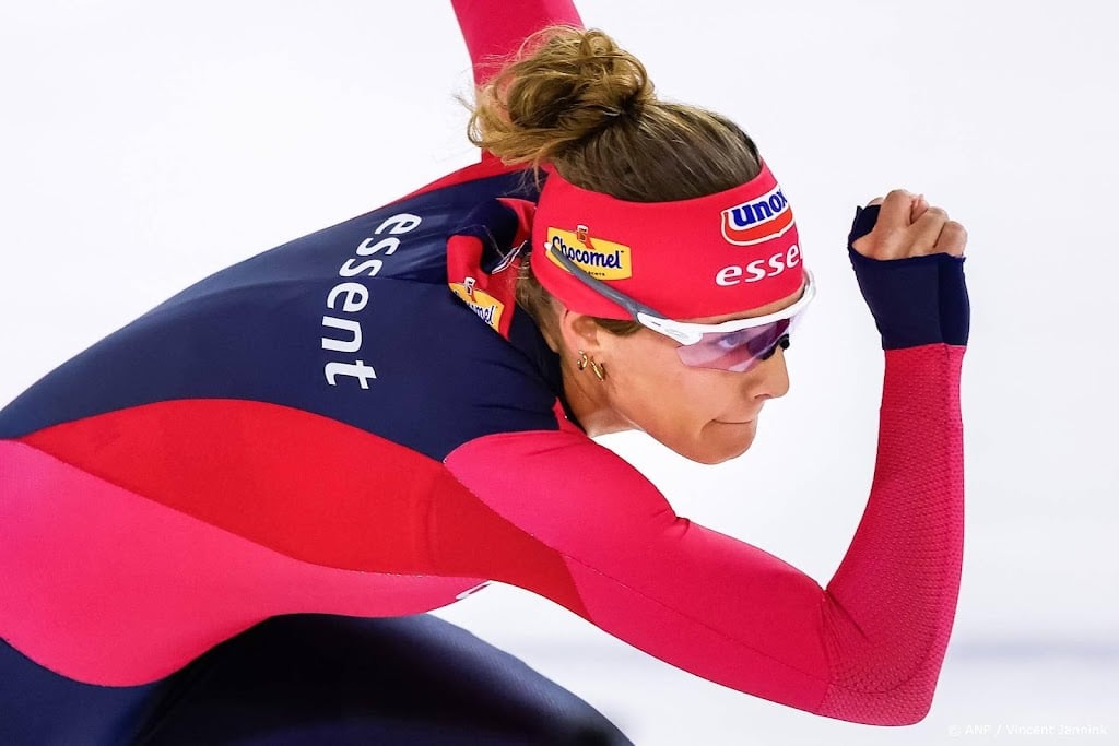 Schaatsster Hoogendoorn pakt EK-zilver op 1000 meter 