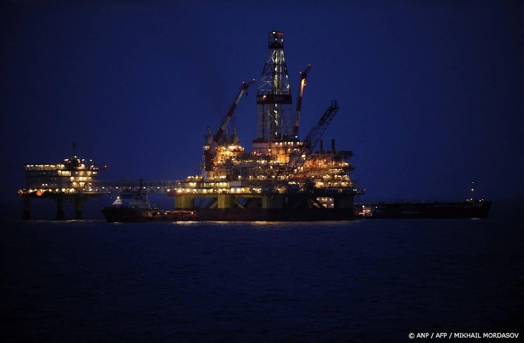 Oekraïne bestookt drie Russische booreilanden