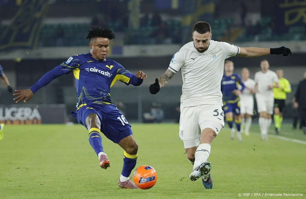 Lazio boekt met debutant Taylor nipte zege bij Hellas Verona