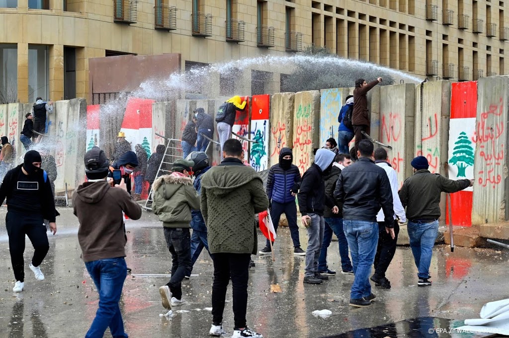 Veel gewonden bij anti-regeringsdemonstratie in Libanon