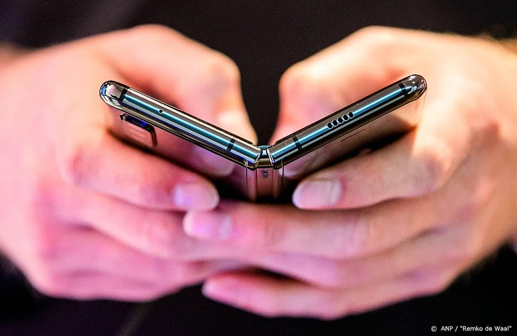Samsung onthult opvouwbare telefoon en 5G-smartphone