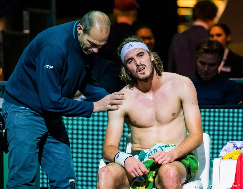 Tennisser Tsitsipas met moeite naar eerste zege in Ahoy