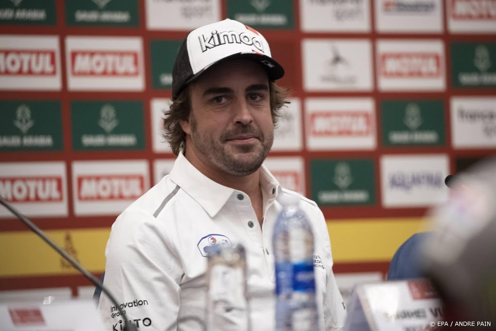 Formule 1-coureur Alonso in ziekenhuis na fietsongeluk